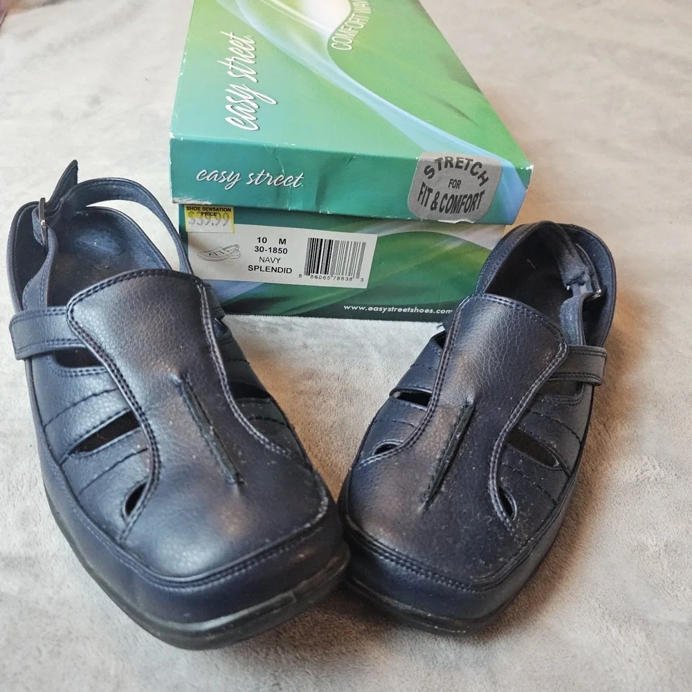 Easy Street Womens Splendid Navy Casual‎ Stretch Shoes 10M Box